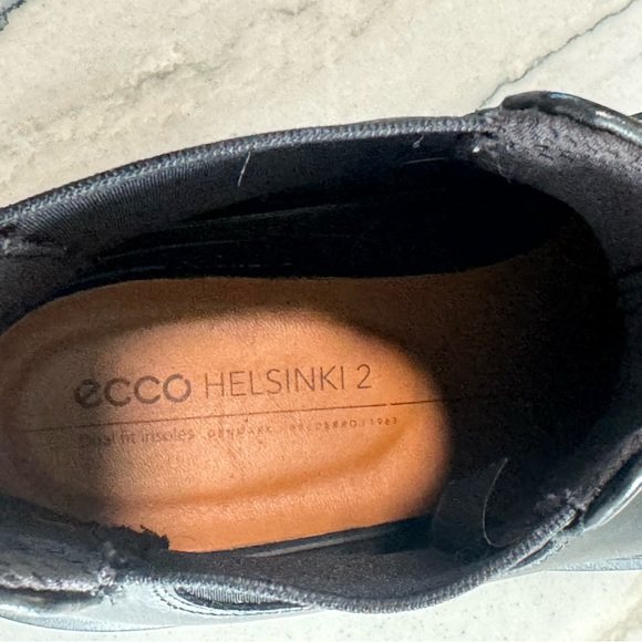 Ecco Black Leather Chelsea Boots Slip-On Ankle - Picture 3 of 6